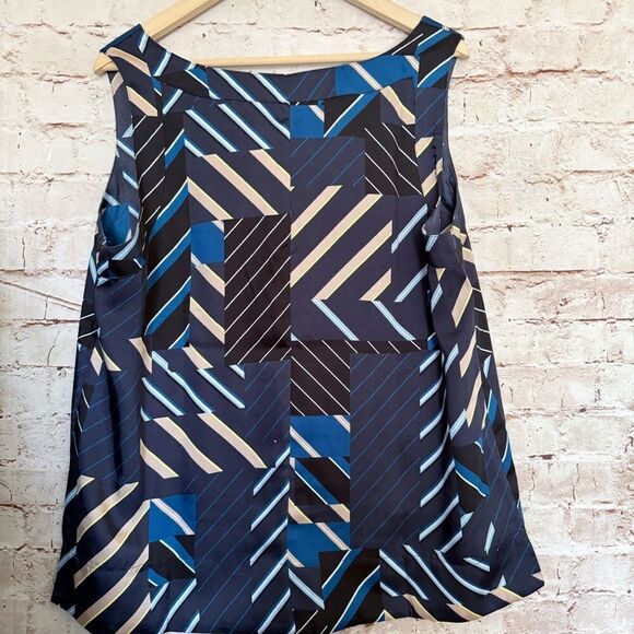 DKNY sleeveless satin geometric blouse - Picture 5 of 5